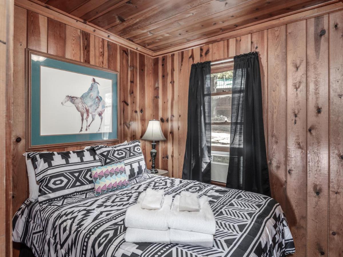 Tiny Two, 2 Bedrooms, Midtown, Sleeps 4 รุยโดโซ ภายนอก รูปภาพ